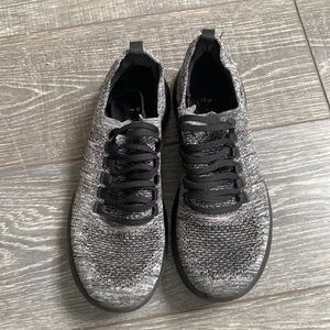 APL Women's Knit Sneakers in Black and Gray